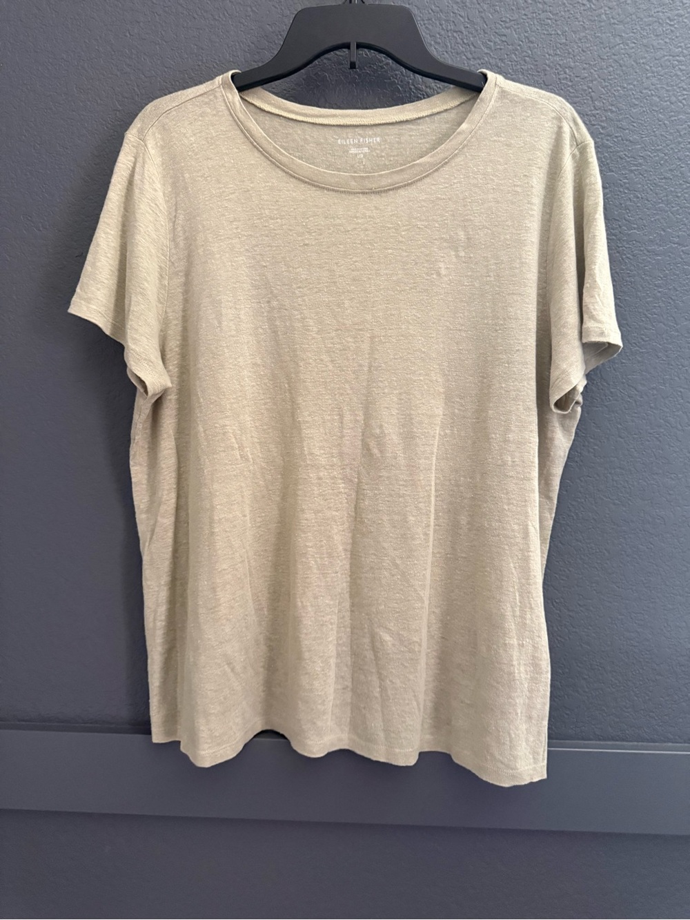 EILEEN FISHER • Sage green linen short sleeve top - Large